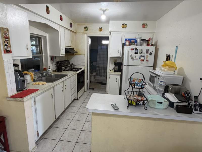 2 bedroom Single Family Residence at 6600 NW 24th Court, Sunrise Golf Village Sec 10, Sunrise — photo 4