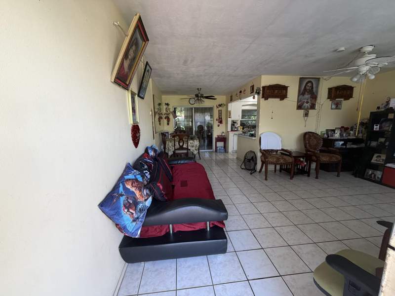 2 bedroom Single Family Residence at 6600 NW 24th Court, Sunrise Golf Village Sec 10, Sunrise — photo 2