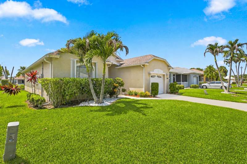 2 bedroom Single Family Residence at 532 NW Portofino Lane, St Lucie West Plat No 36, Port St. Lucie — photo 3