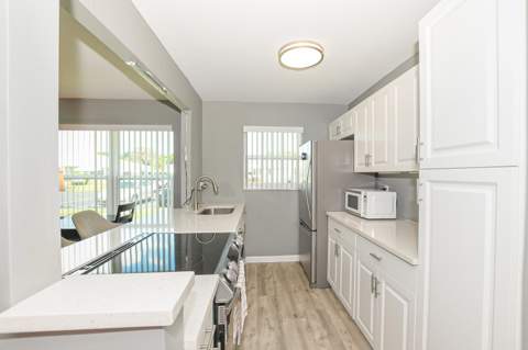 911 SAVANNAS POINT Drive #C, Fort Pierce FL - photo 13 of 42