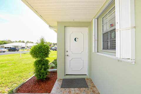 911 SAVANNAS POINT Drive #C, Fort Pierce FL - photo 6 of 42