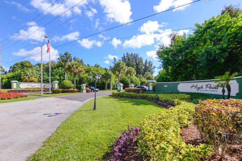 1 bedroom Condominium at 911 SAVANNAS POINT Drive #C, HIGH POINT OF FORT PIERCE CONDOMINIUM SECTION 1, Fort Pierce — photo 2