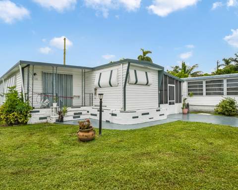 8500 SW 18th Place, Davie FL - photo 14 of 30