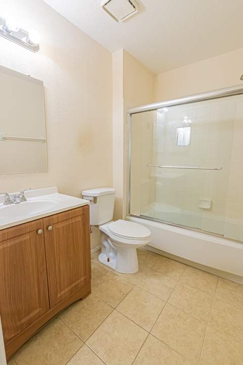 1566 SE Dewberry Court, Port St. Lucie FL - photo 18 of 37