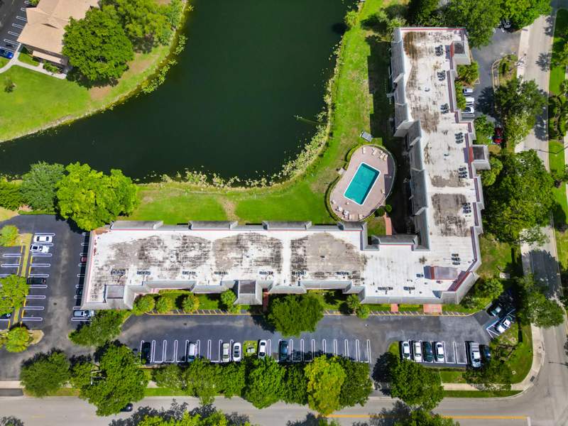 2 bedroom Condominium at 2850 Forest Hills Boulevard #211, Lake Forest, Coral Springs — photo 2
