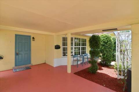 1736 NW 39th Street, Oakland Park FL - photo 6 of 56