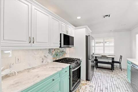 1736 NW 39th Street, Oakland Park FL - photo 16 of 56