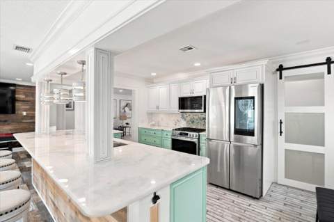 1736 NW 39th Street, Oakland Park FL - photo 15 of 56