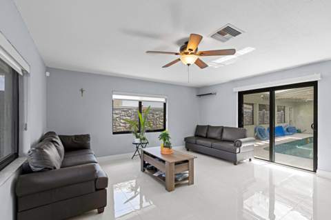 328 Hastings Street, Boca Raton FL - photo 6 of 38