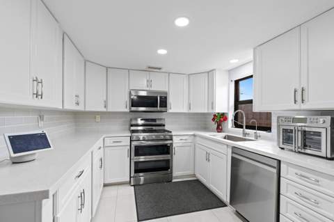 328 Hastings Street, Boca Raton FL - photo 10 of 38