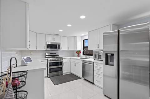328 Hastings Street, Boca Raton FL - photo 8 of 38