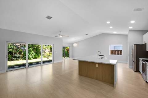 7620 Texas Trail, Boca Raton FL - photo 7 of 29