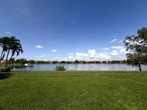 5055 Wiles Road #Unit 105, Coconut Creek FL - photo 18 of 21
