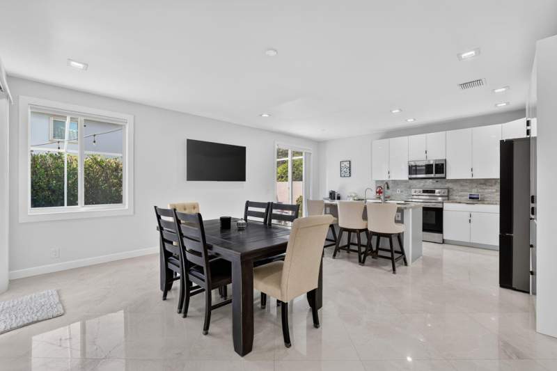 4 bedroom Single Family Residence at 5040 Heron Place, Regency Lakes At Coconut Creek, Coconut Creek — photo 5