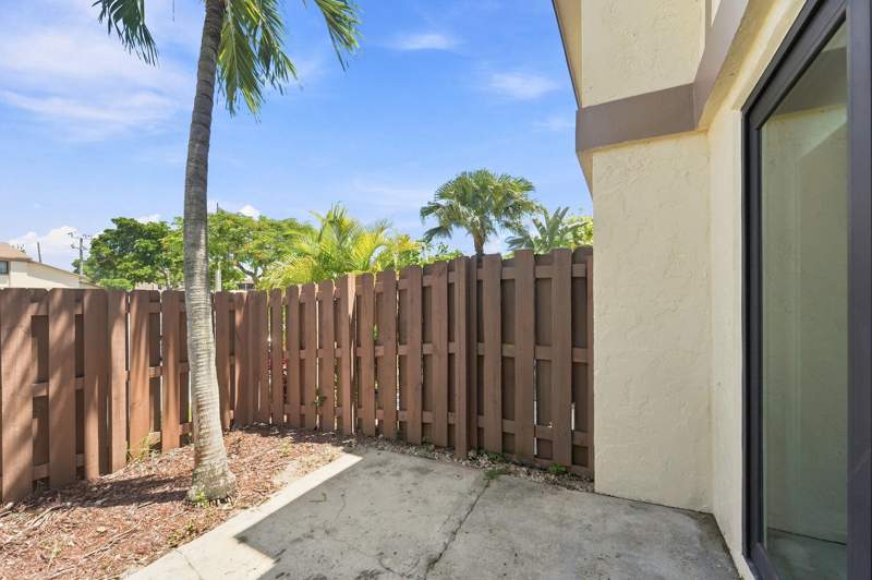 2 bedroom Townhouse at 2975 NW 106th Avenue #3, Country Squire Townhomes Condo 4, Sunrise — photo 4