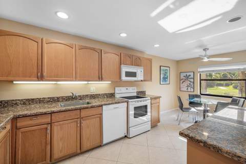 61 Eastgate Drive #C, Boynton Beach FL - photo 12 of 59