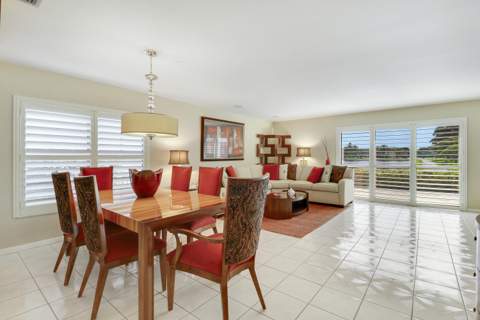 5481 Mirror Lakes Boulevard, Boynton Beach FL - photo 19 of 50