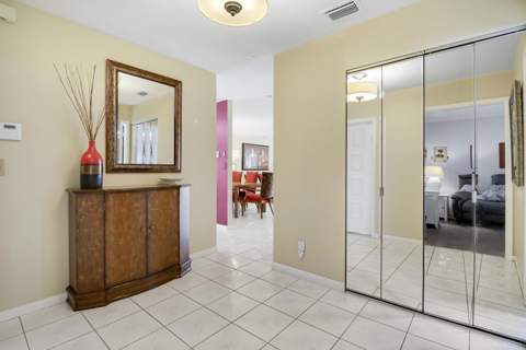 5481 Mirror Lakes Boulevard, Boynton Beach FL - photo 18 of 50