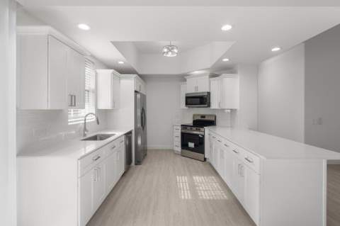 323 NW Bentley Circle, Port St. Lucie FL - photo 13 of 34