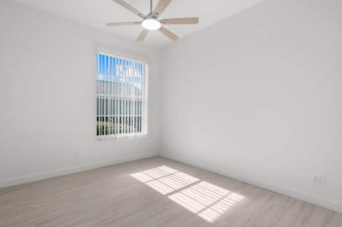 323 NW Bentley Circle, Port St. Lucie FL - photo 23 of 34