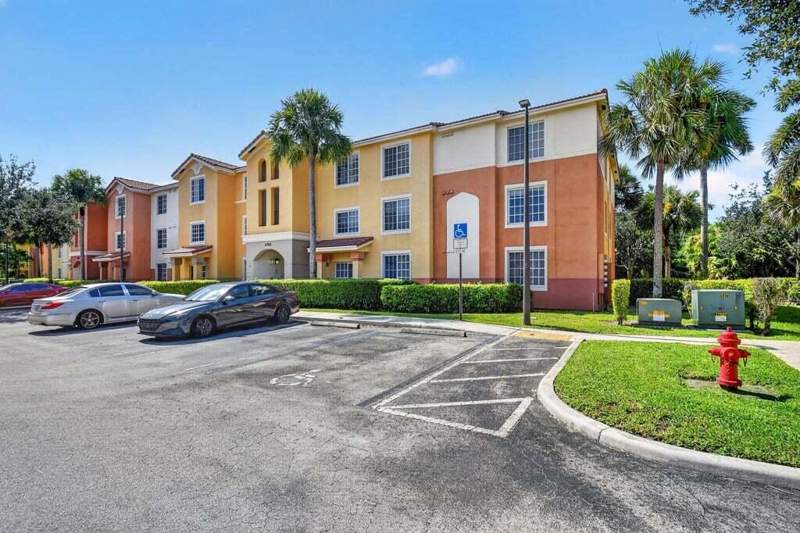 3 bedroom Condominium at 6760 Heritage Grande 6307, Green Cay Village Condo, Boynton Beach — photo 3
