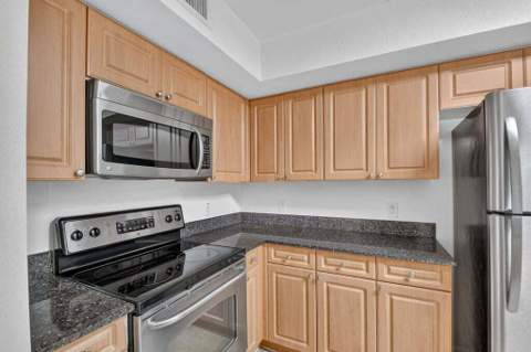 6760 Heritage Grande 6307, Boynton Beach FL - photo 12 of 36