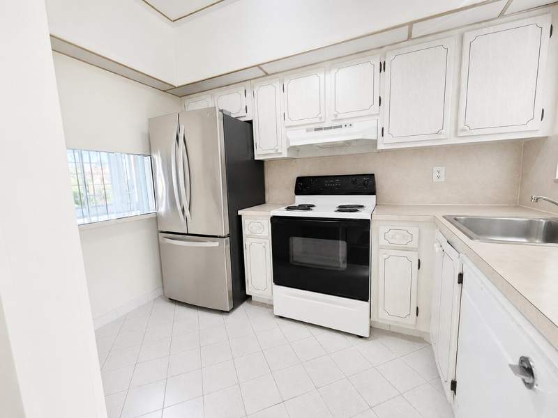 2 bedroom Condominium at 3051 Sunrise Lakes Drive #203, Sunrise Lakes, Sunrise — photo 4