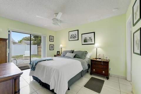 9235 Saddlecreek Drive, Boca Raton FL - photo 11 of 16