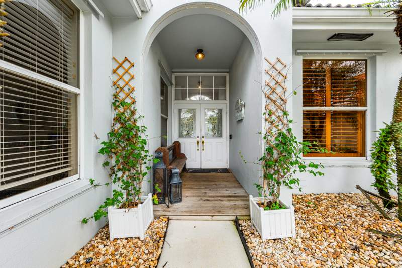3 bedroom Single Family Residence at 218 Hampton Court, Hamptons At Maplewood, Jupiter — photo 4
