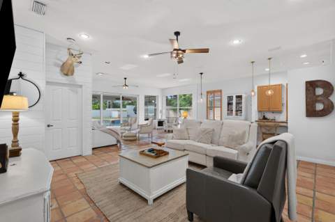 218 Hampton Court, Jupiter FL - photo 10 of 32