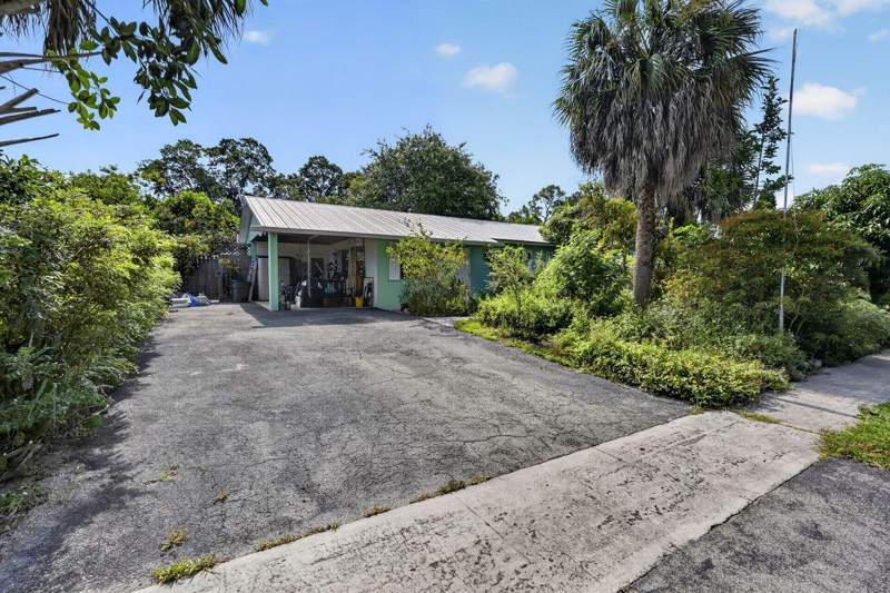 3 bedroom Single Family Residence at 303 S Delaware Boulevard, Jupiter River Estates Replat, Jupiter — photo 3