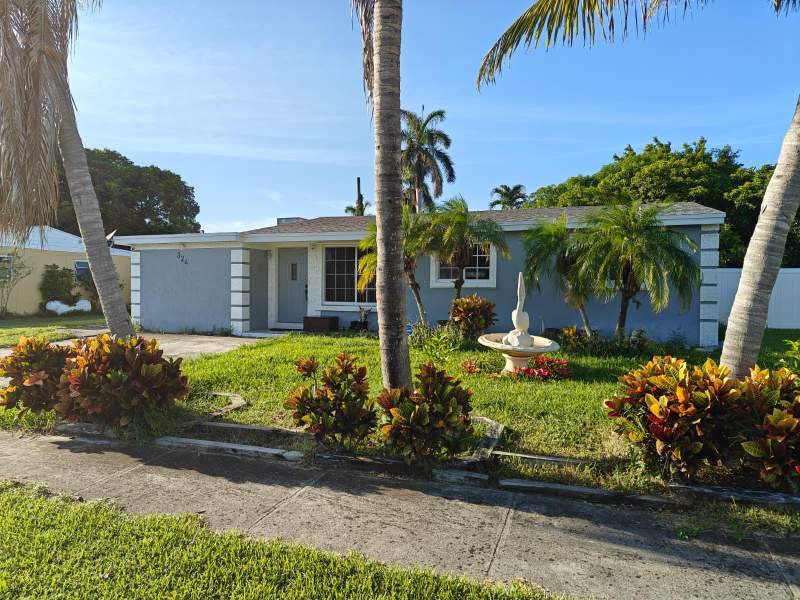 4 bedroom Single Family Residence at 324 Mid Pines Road, Palm Spgs Village 02, Palm Springs — photo 3
