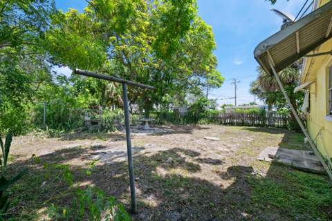 616 W 5th Street, Riviera Beach FL - photo 6 of 23