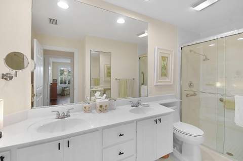 8557 SE Retreat Drive, Hobe Sound FL - photo 13 of 22