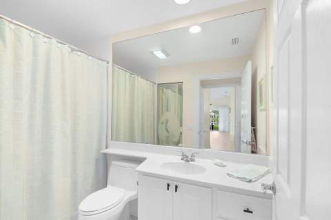 8557 SE Retreat Drive, Hobe Sound FL - photo 15 of 22