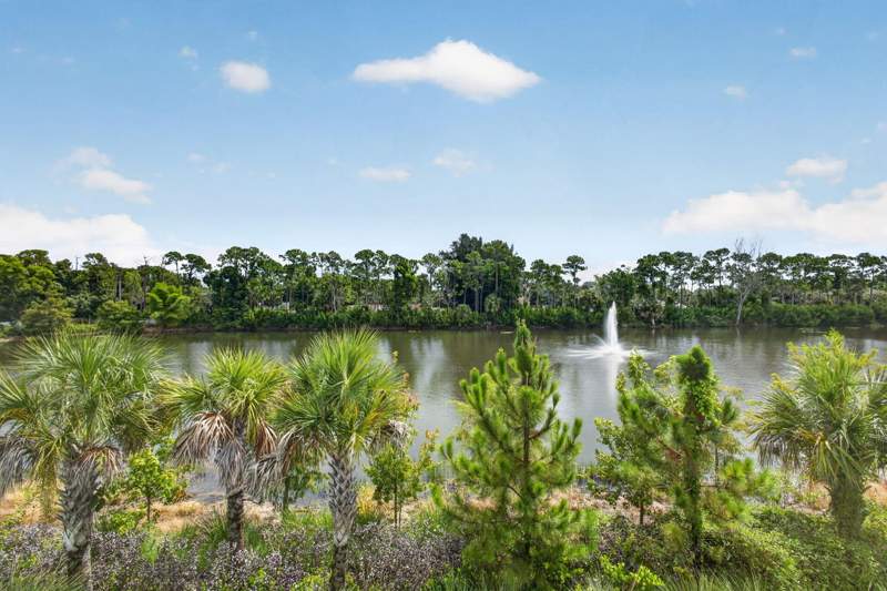 3 bedroom Townhouse at 5786 SE Edgewater Circle, Willoughby Townhomes Pud, Stuart — photo 4