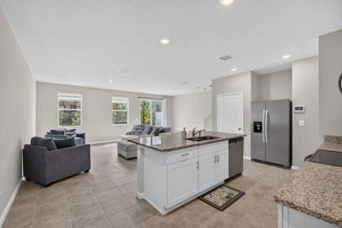 5786 SE Edgewater Circle, Stuart FL - photo 9 of 61