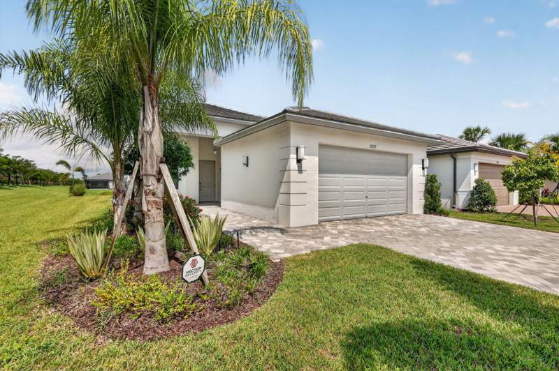 3 bedroom Single Family Residence at 11777 SW Marine Way, Riverland Parcel B - Plat Six, Port St. Lucie — photo 3