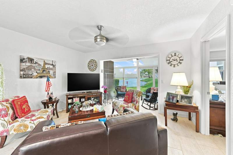 2 bedroom Condominium at 10382 NW 24th Place #105, Sunrise Lakes 207 Condo, Sunrise — photo 2