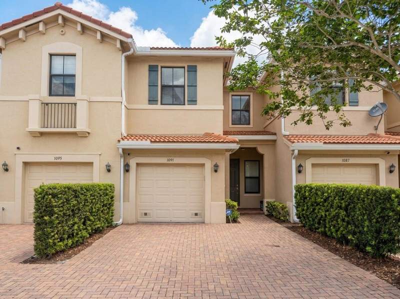 3 bedroom Townhouse at 1091 NW 33rd Street, New Covenant Church Plat, Pompano Beach — photo 2