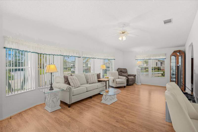 2 bedroom Manufactured Home at 3612 Pebble Beach Lane, Savanna Club Plat Phase Three, Port St. Lucie — photo 5