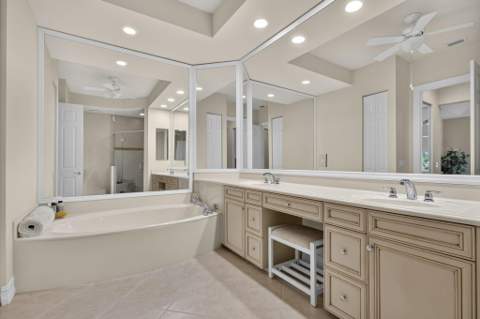 7502 Orchid Hammock Drive, West Palm Beach FL - photo 18 of 51