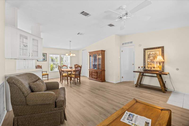3 bedroom Manufactured Home at 3733 Pendula Circle, The Preserve At Savanna Club, Port St. Lucie — photo 5