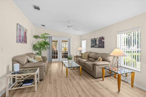 3733 Pendula Circle, Port St. Lucie FL - photo 13 of 51