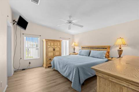 3733 Pendula Circle, Port St. Lucie FL - photo 15 of 51