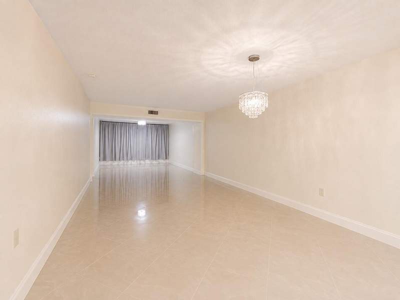 2 bedroom Condominium at 3516 Whitehall Drive #105, Whitehall Condo Of The La, West Palm Beach — photo 5
