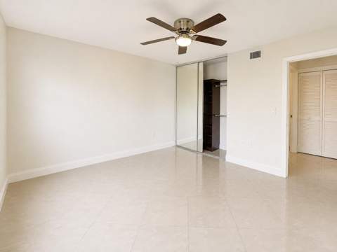 3516 Whitehall Drive #105, West Palm Beach FL - photo 16 of 20