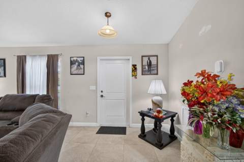 1016 Cheryl Road, Haverhill FL - photo 19 of 68