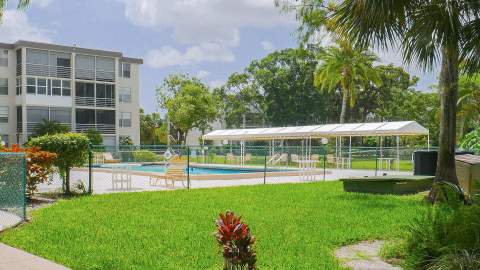 4851 NW 26th Court #336, Lauderdale Lakes FL - photo 18 of 37