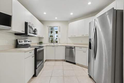5136 Floria Drive #H, Boynton Beach FL - photo 9 of 37